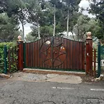 شقة Leonida كابوليفيري