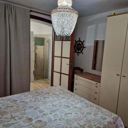 Leonida Apartment