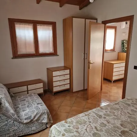 Leonida Apartment